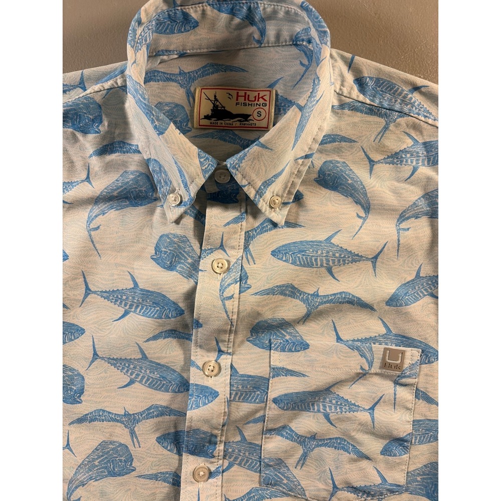 Huk Fishing Shirt Mens Small Blue White Fish Print Short Sleeve Button Down